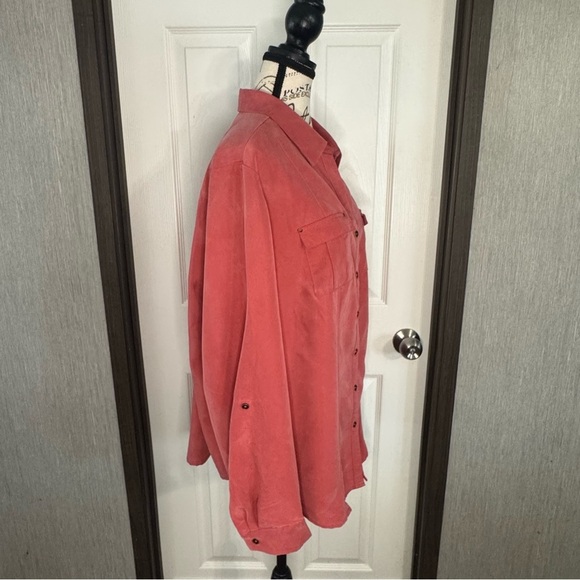Roz & Ali Coral Button-Up Shirt - Picture 4 of 11